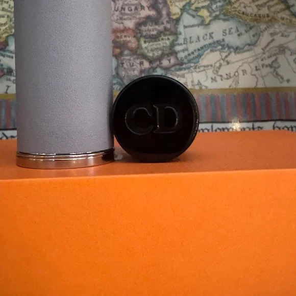 Dior La Collection privee Gris travel purse spray . - Picture 4 of 9